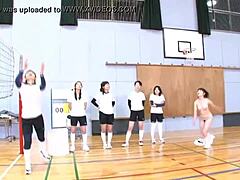 CFNF排球与日本熟女和妈妈做爱的高清视频